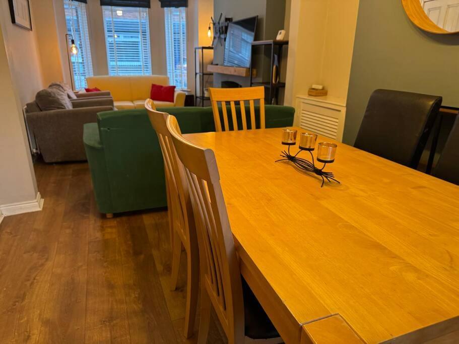 Stylish, Spacious And Central 4 Bedroom House Belfast Eksteriør bilde