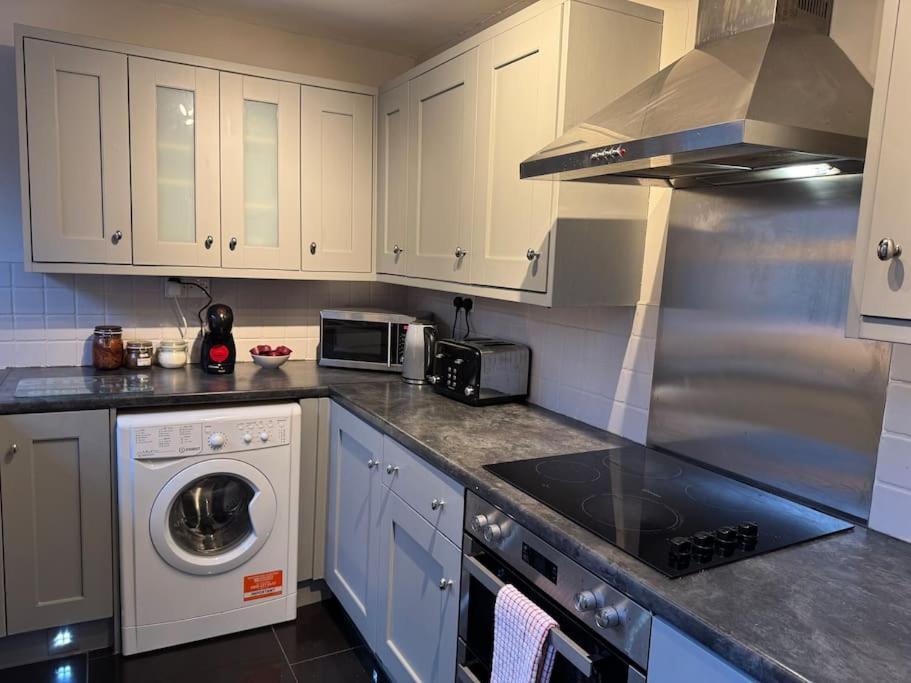 Stylish, Spacious And Central 4 Bedroom House Belfast Eksteriør bilde